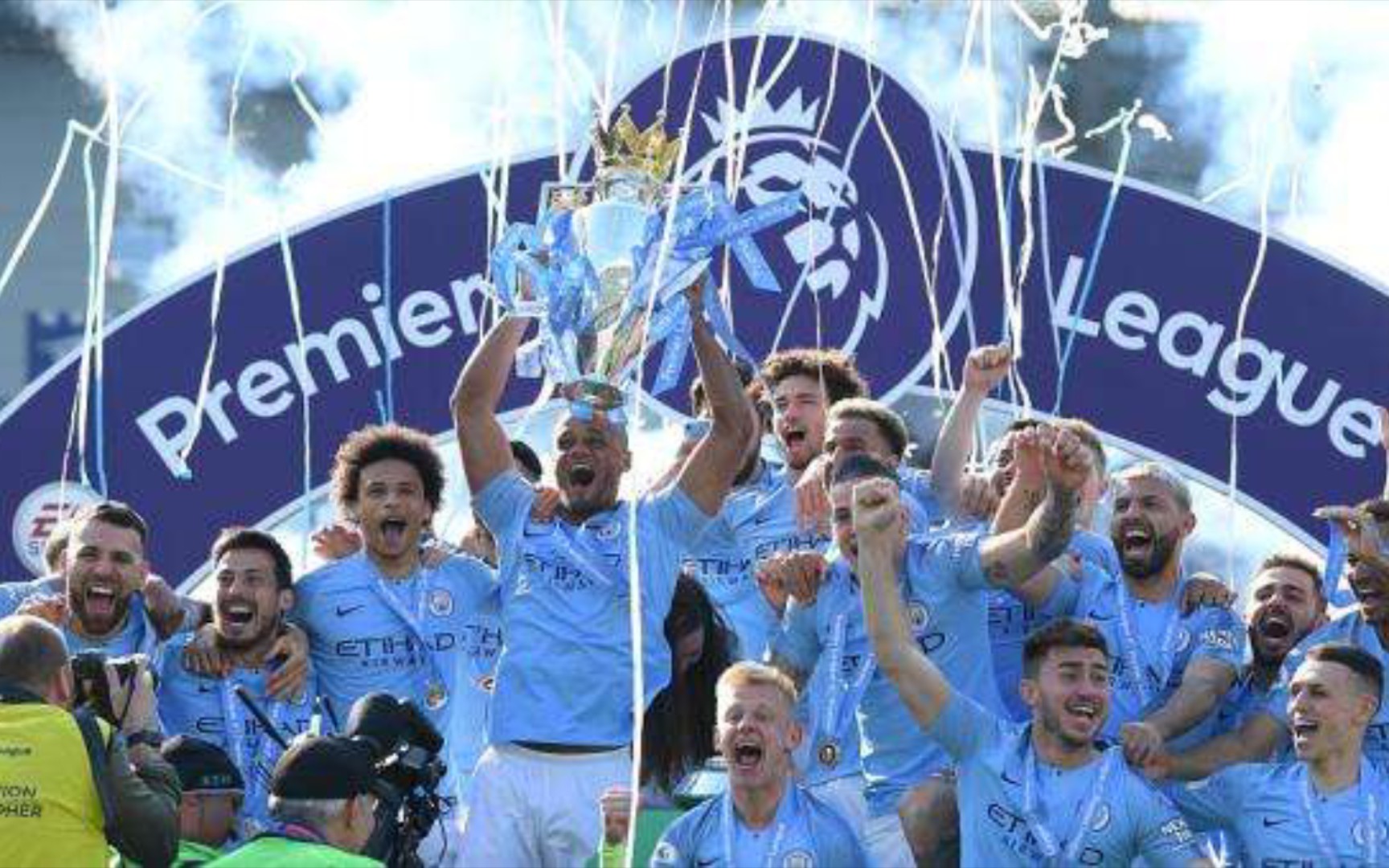 对拥有一名 对拥有一名