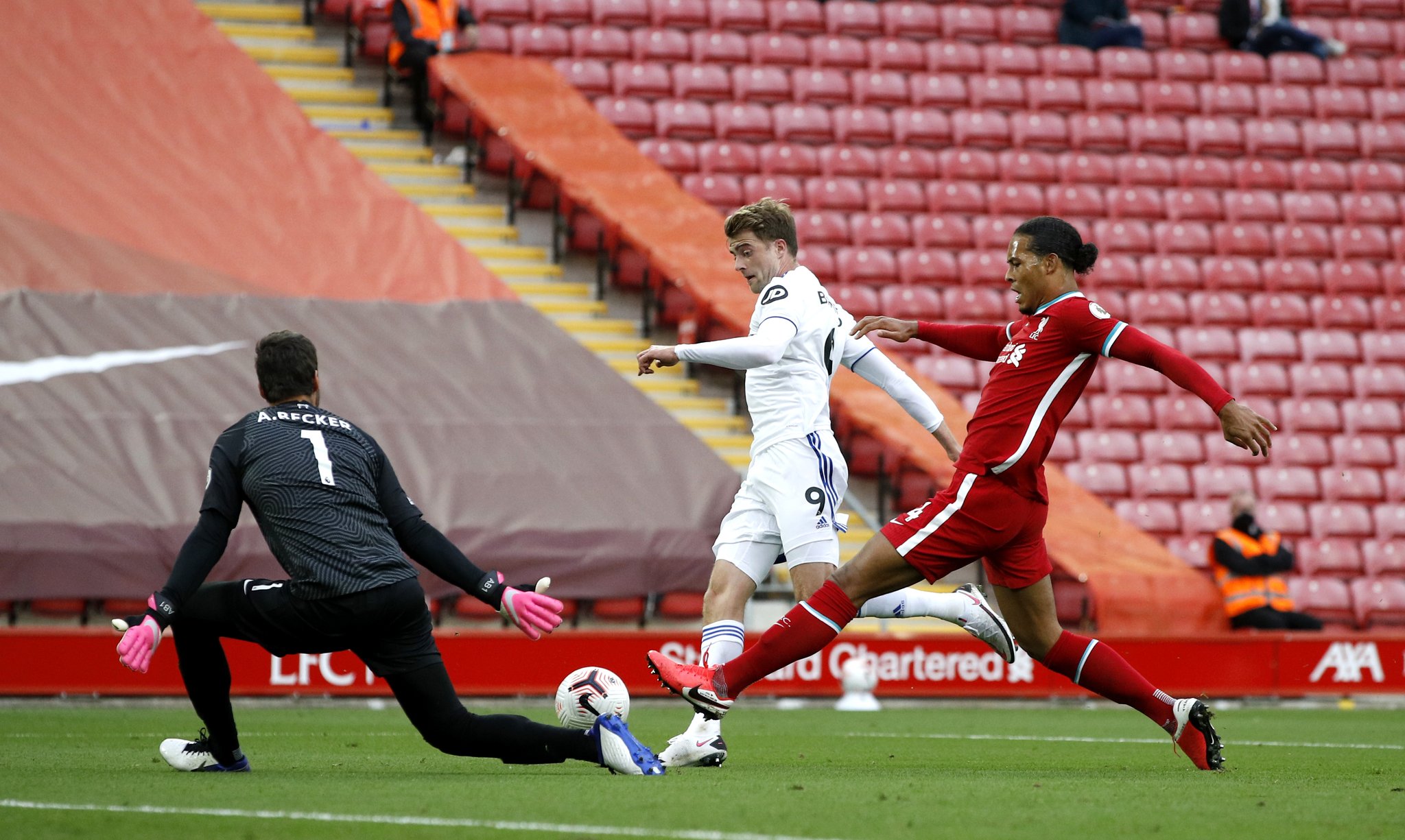 佳和伤病频 佳和伤病频